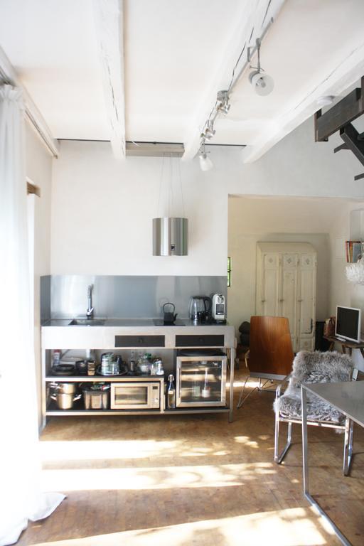 22 - Atelier-gaestehaus Villa *